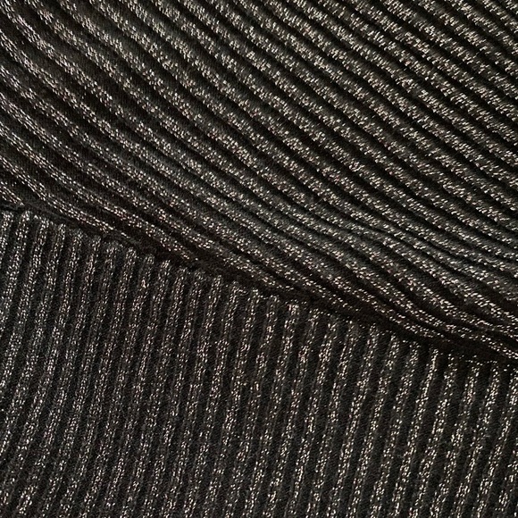 GORGEOUS & FLATTERING! Hard to show in pic but believe me it's STUNNING 🤩🖤EUC - Picture 15 of 15